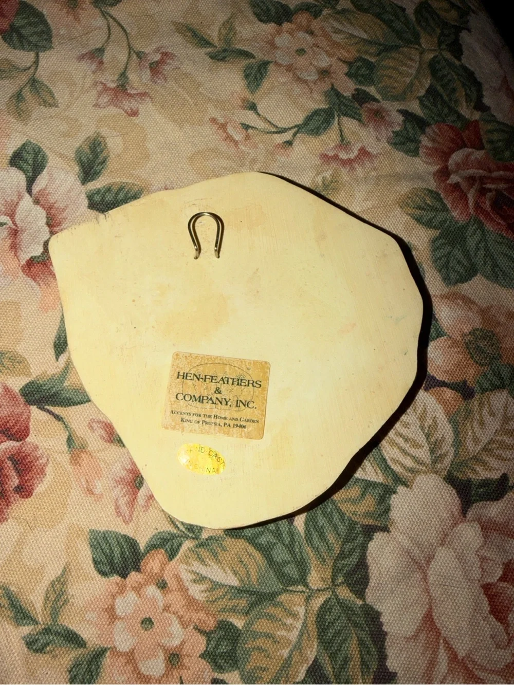 Vintage Hen Feathers‎ Cherub Wall Plaque Romantic Cottagecore Angel Relief